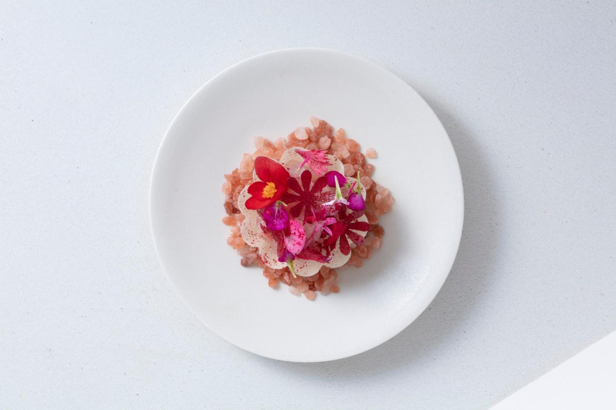 Good Nature Hotel Kyoto Exterior foto A dish by Heston Blumenthal